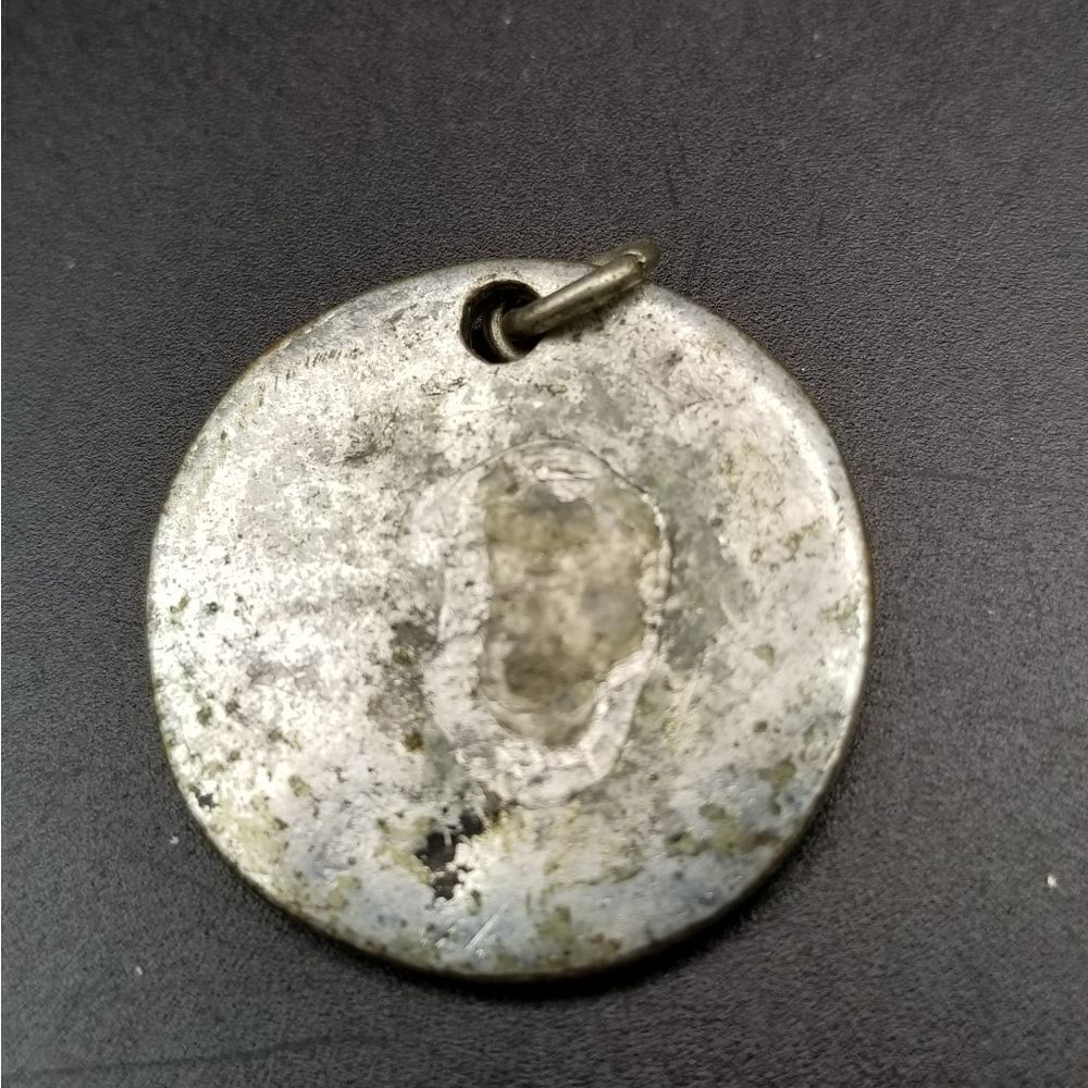 Solid silver nugget necklace pendant. P114